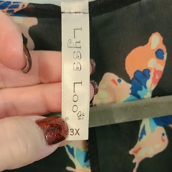 Chiffon Kimono with Butterfly Print. - Picture 2 of 5